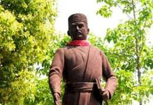 “हजुरबा तिमी फेरि एक पल्ट आउन”
